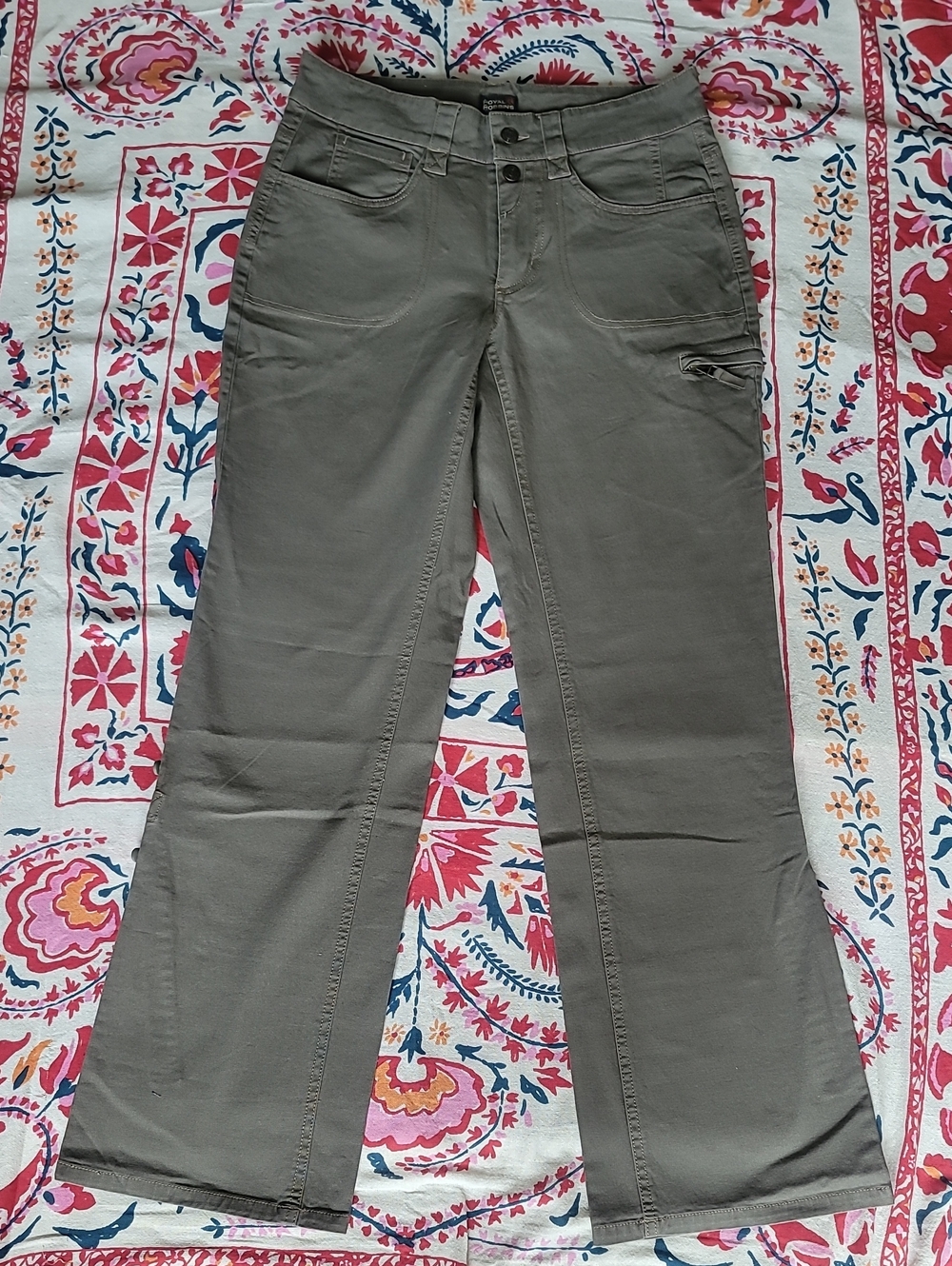 NWOT Royal Robbins Olive Green Boot Cut Hiking Pants with Adjustable Crop Straps